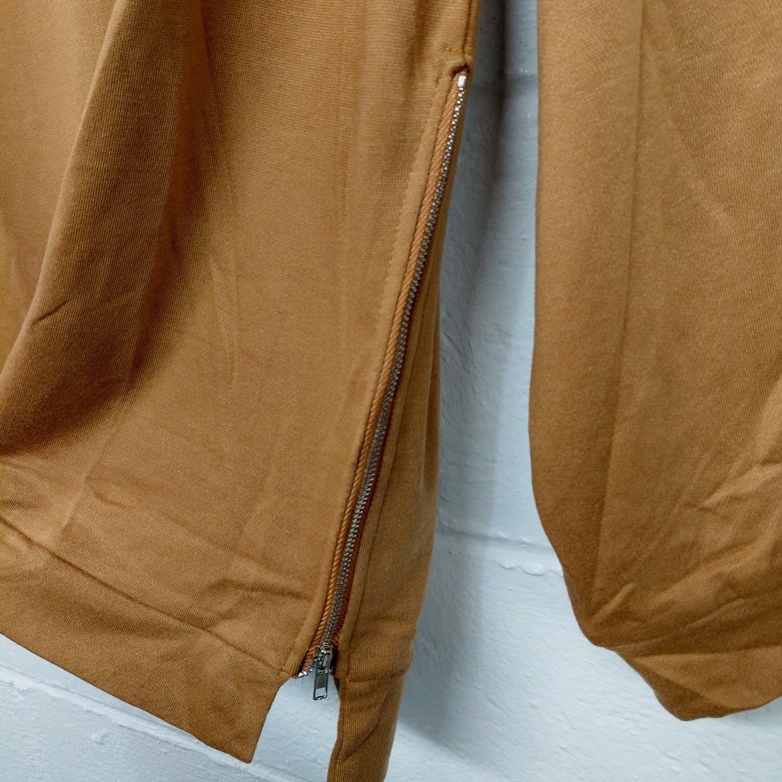 Zeagoo Long Sleeve Crew Top Carmel Brown Side Zip Stretchy Womens Medium Shirt — image 5 of 8